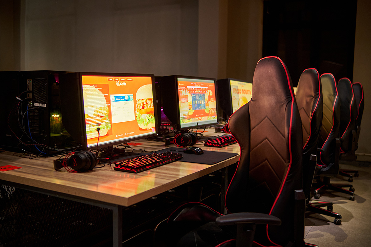 Зал stadium ZOWIE 240Hz — Hydra Esports Stadium